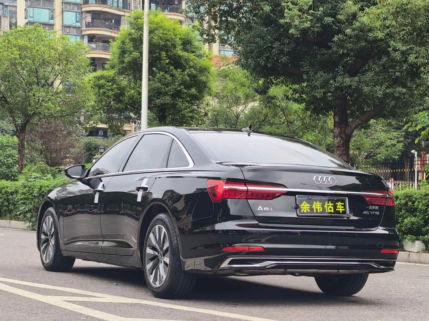 Audi A6L 2023 — Photo 14/16