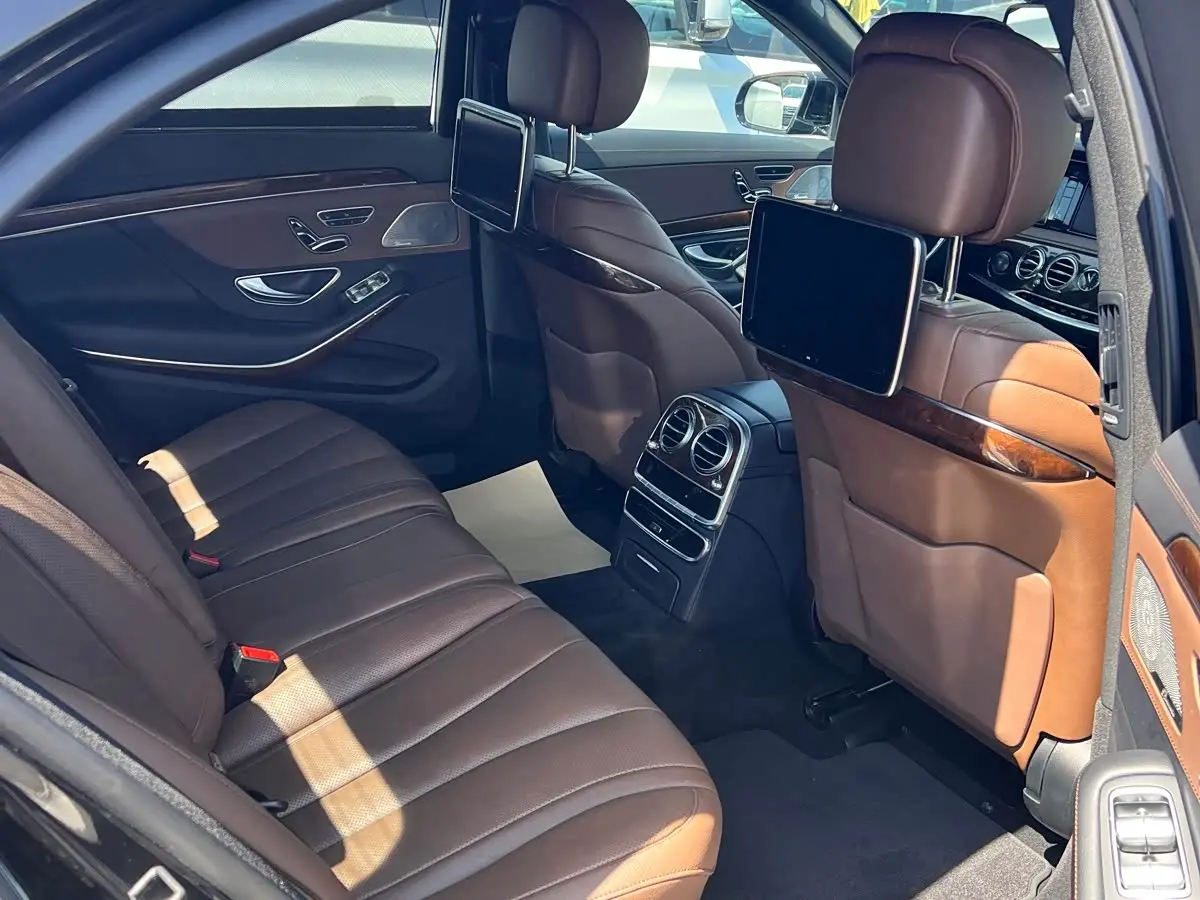 Mercedes-Benz S-Class 2017 — Photo 10/12