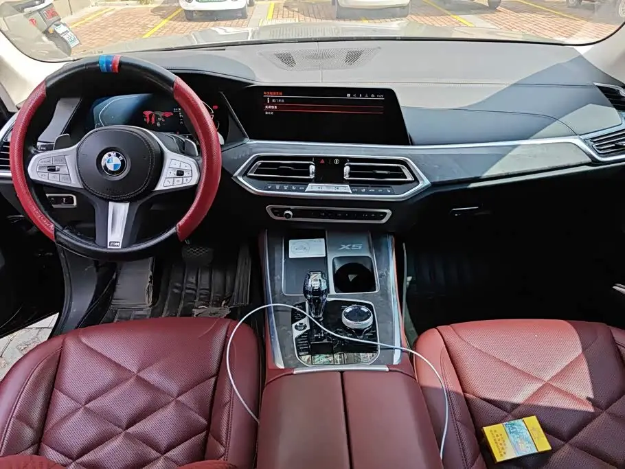 BMW X5 2023 — Photo 12/16