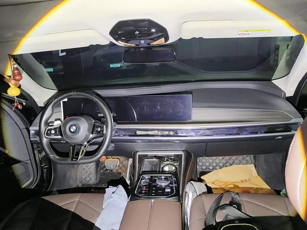 BMW 7 Series 2024 — Şəkil 12/13