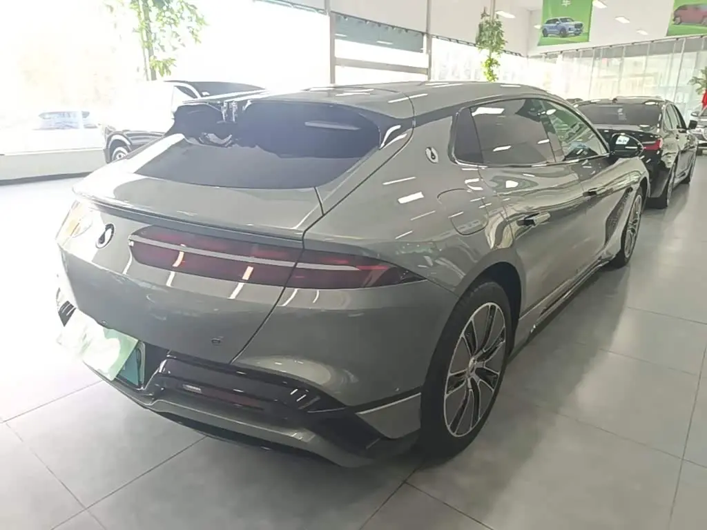 Denza Z9GT 2025 — Photo 6/19