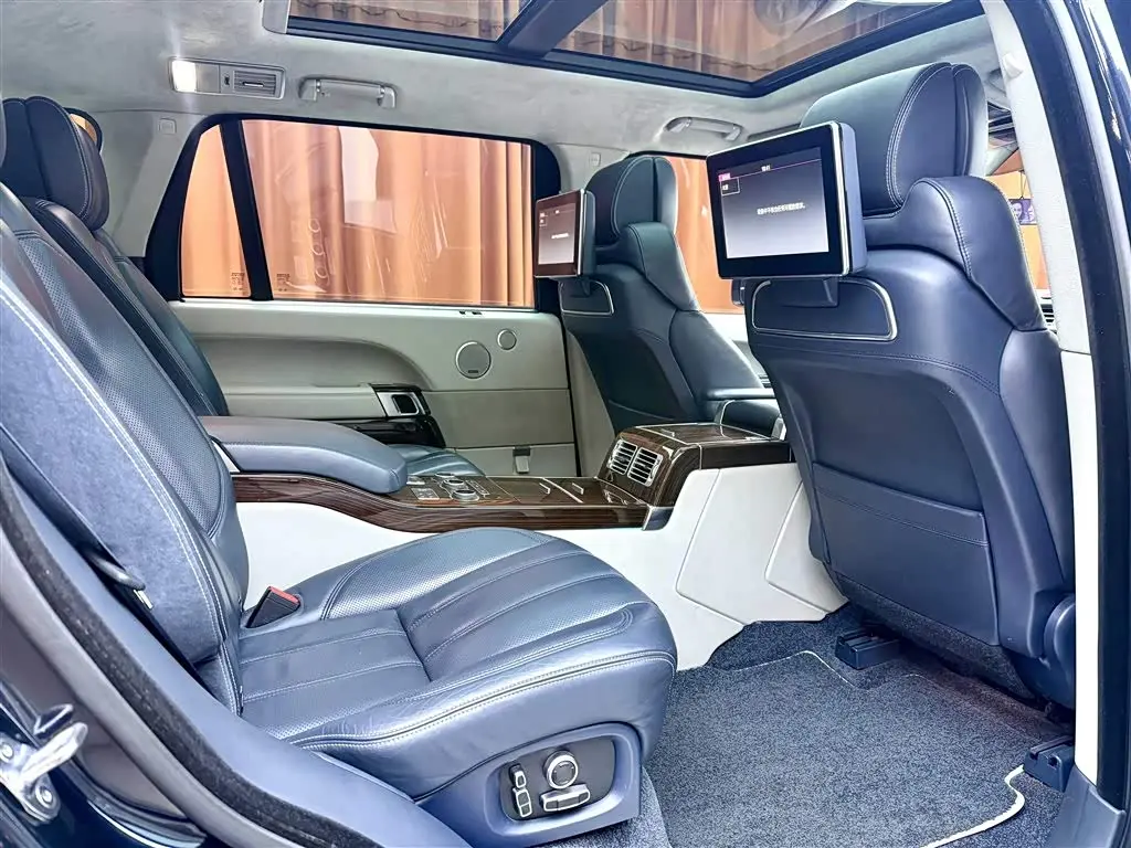 Land Rover Range Rover 2017 — Photo 8/20