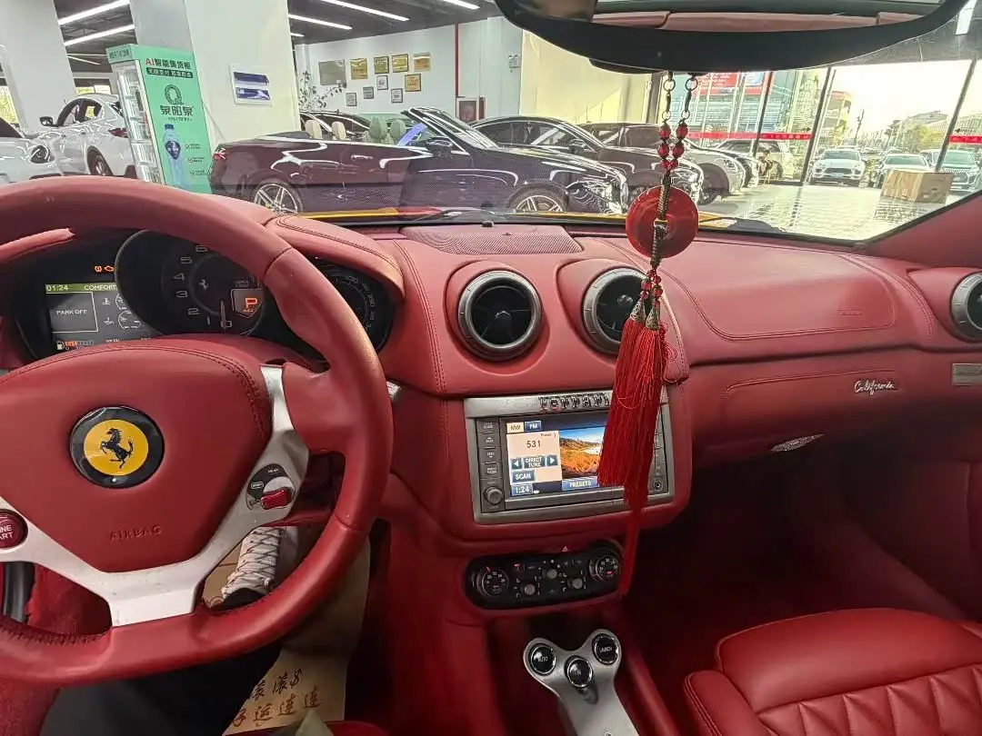 Ferrari California T 2011 — Photo 8/10