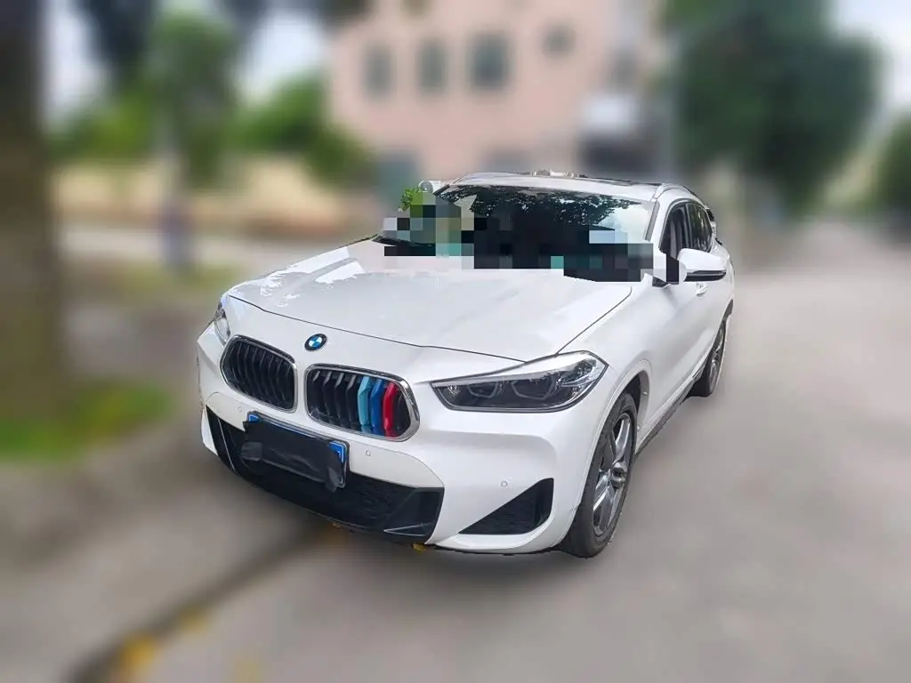 BMW X2 2023 — Фото 1/20