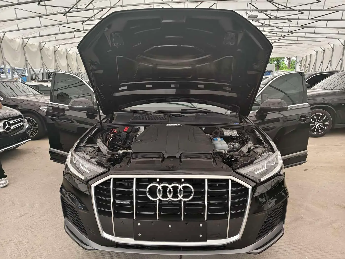 Audi Q7 2022 — Photo 19/20