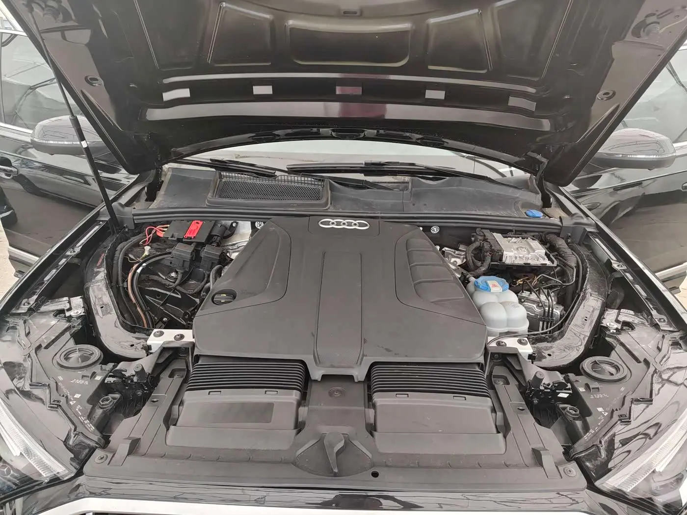 Audi Q7 2022 — Photo 20/20