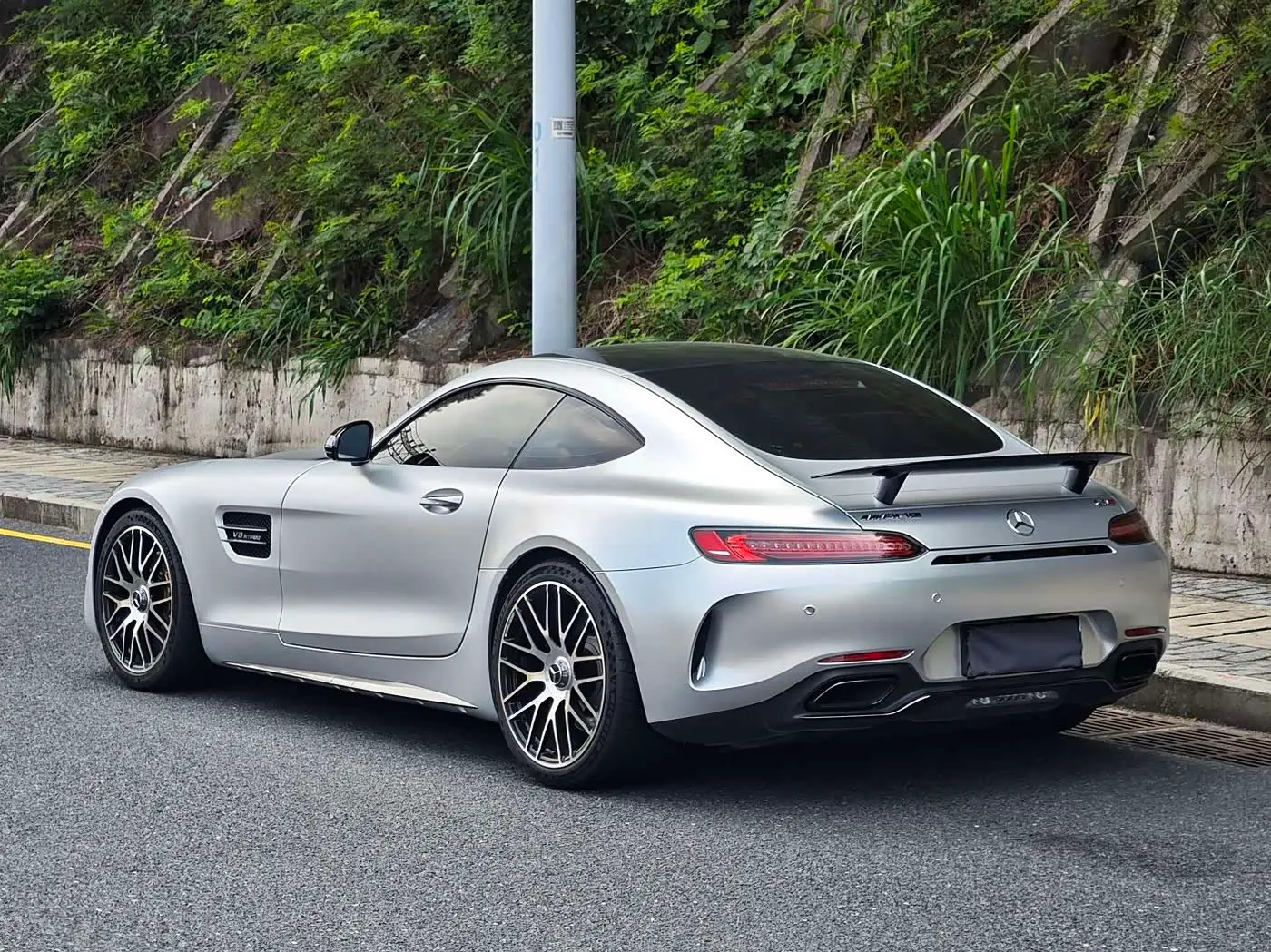 Mercedes-Benz AMG GT 2020 — Фото 5/11