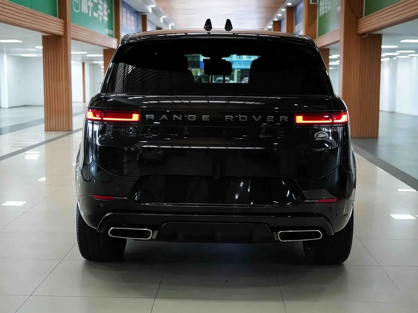 Land Rover Range Rover Sport 2023 — ფოტო 5/19
