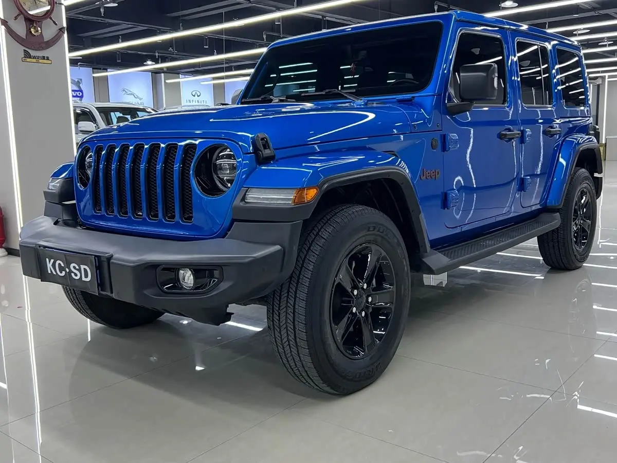 Jeep Wrangler 2023 — Фото 1/9