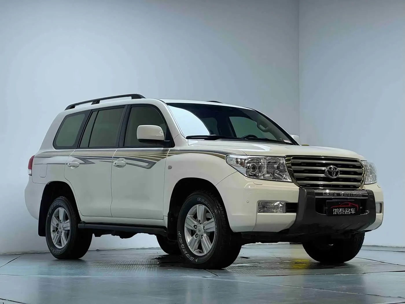 Toyota Land Cruiser 2010 — Photo 4/18