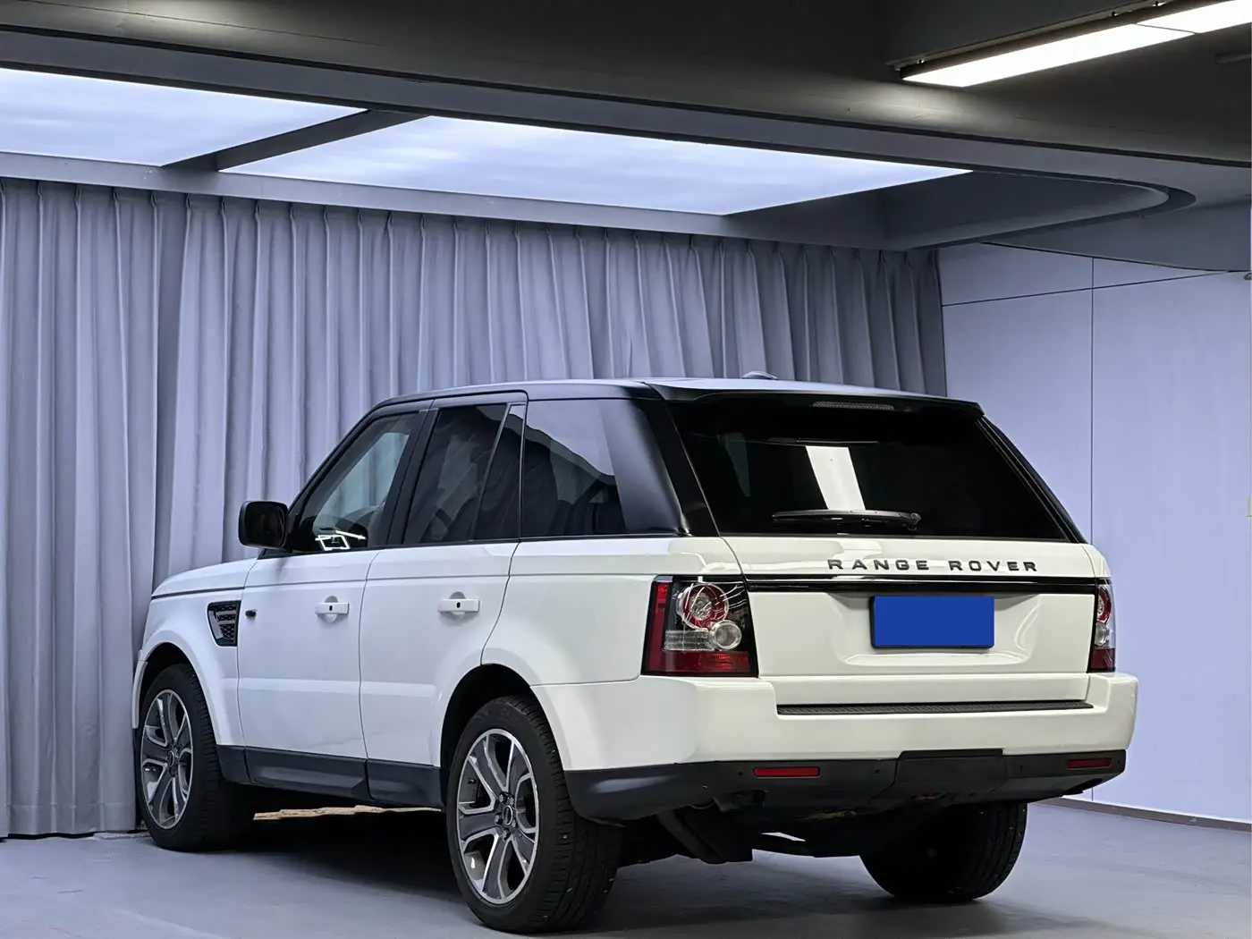 Land Rover Range Rover Sport 2012 — Фото 5/20