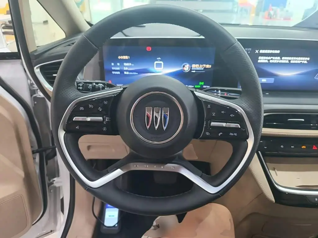 Buick GL8 New Energy 2025 — Фото 15/20