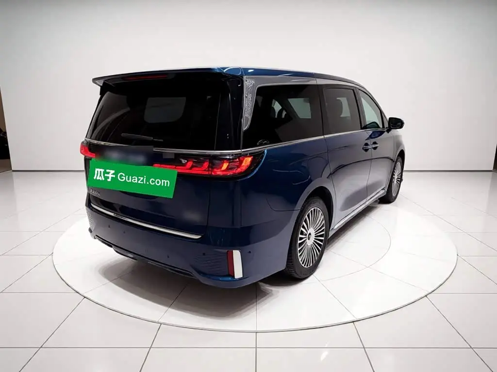 Voyah Auto Voyah Dreamer 2024 — Photo 7/20