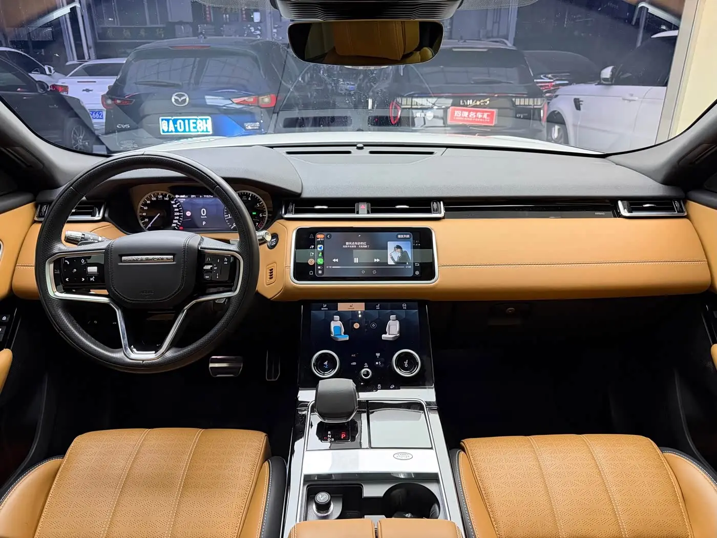 Land Rover Range Rover Velar 2022 — Photo 5/20