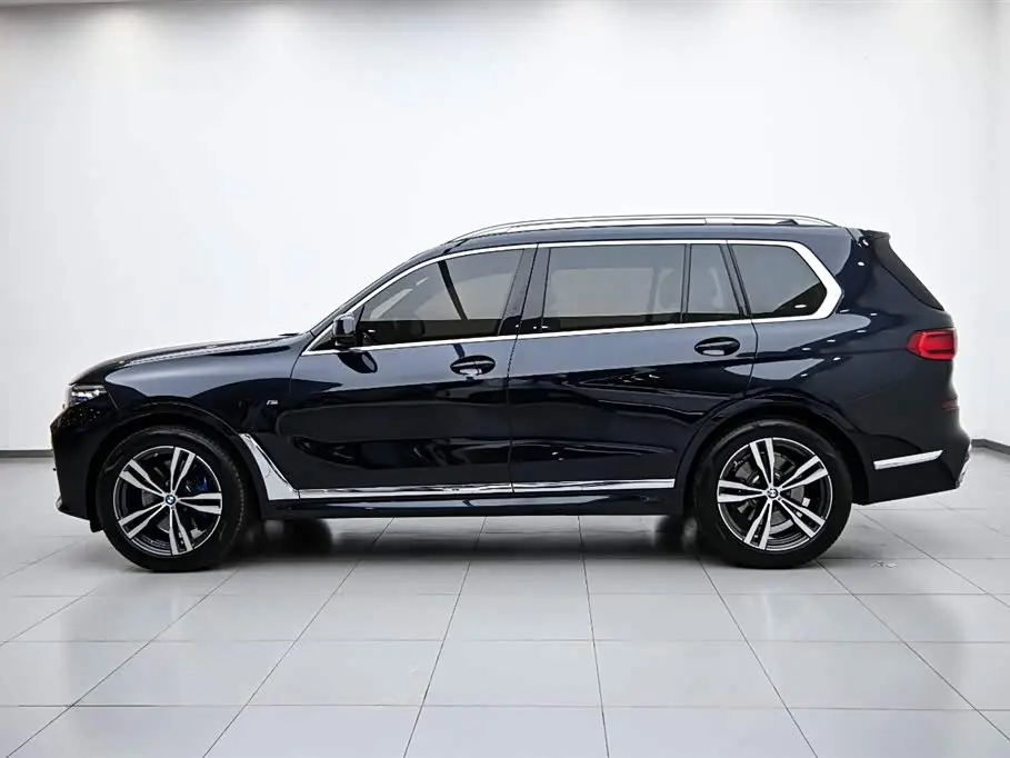 BMW X7 2022 — Фото 5/20