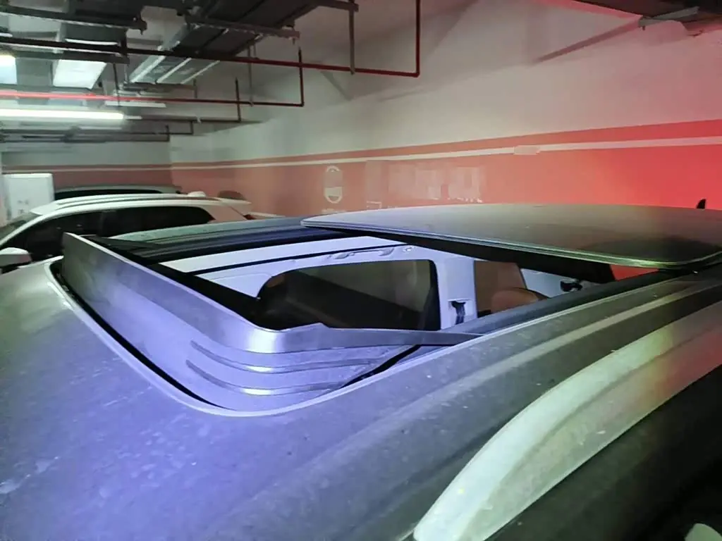 Audi Q7 2019 — Photo 6/13