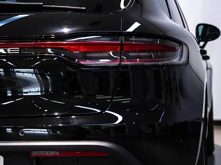 Porsche Macan 2025 — Photo 7/20
