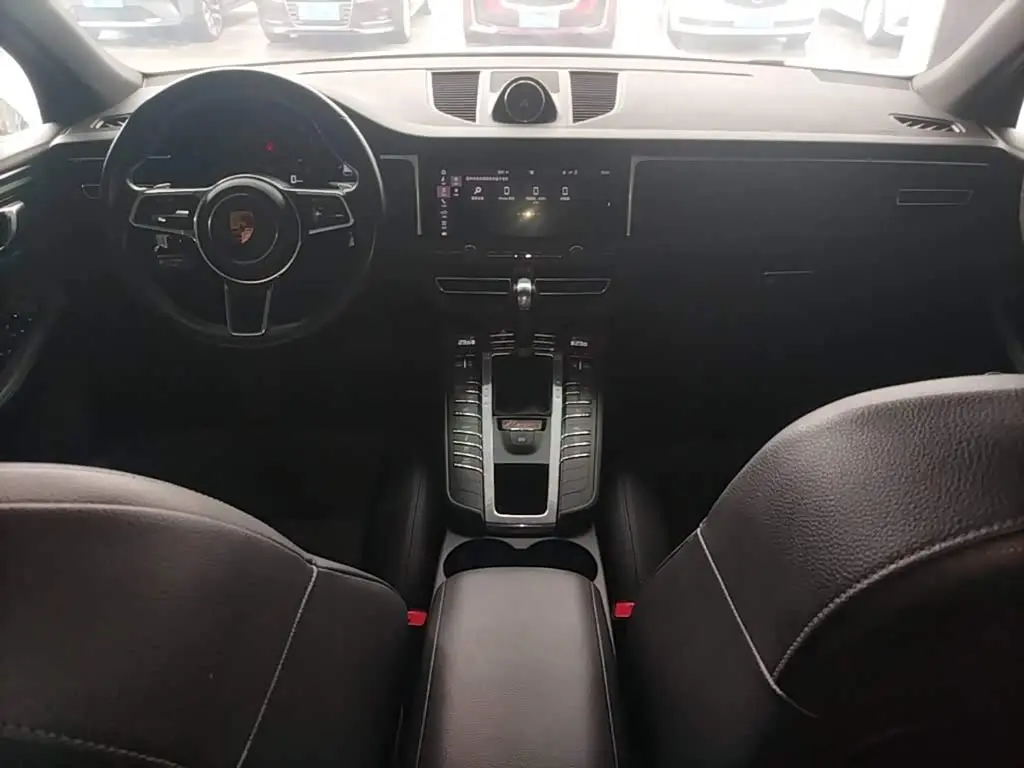 Porsche Macan 2019 — Photo 6/20