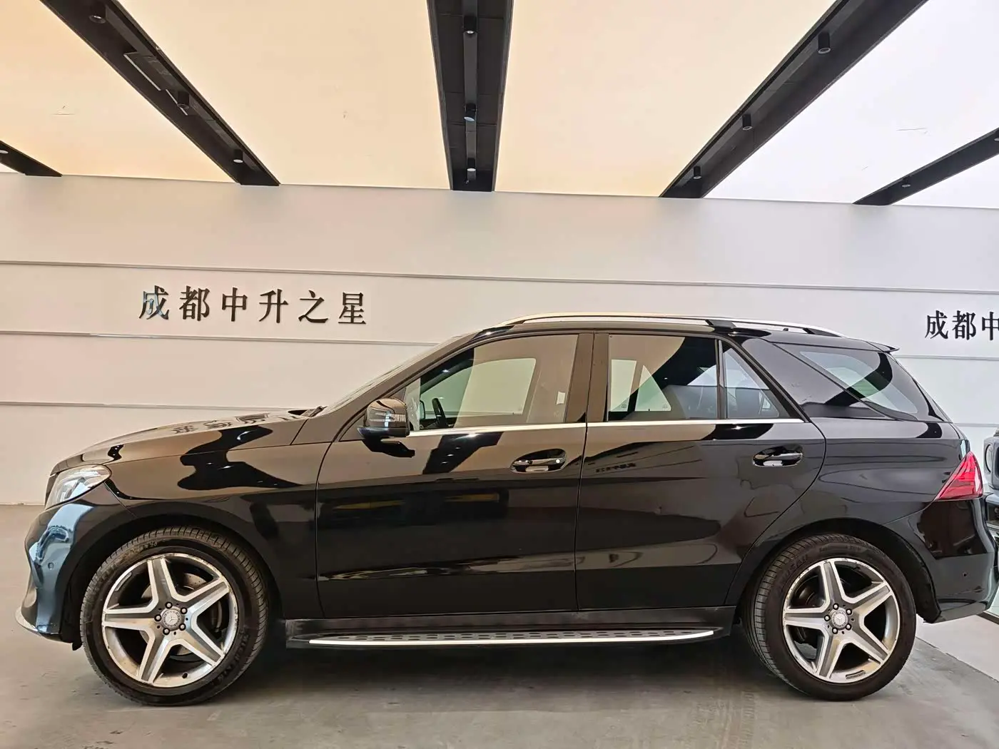 Mercedes-Benz GLE 2016 — Фото 5/18