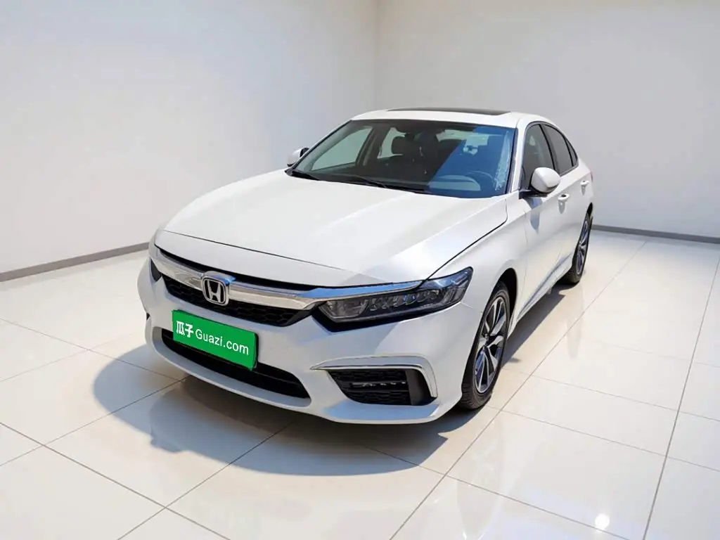 Honda Inspire 2019 — Photo 1/20