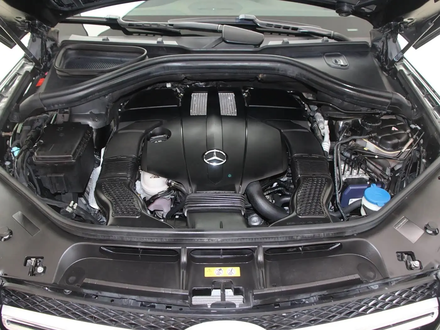 Mercedes-Benz GLE 2017 — Photo 14/15