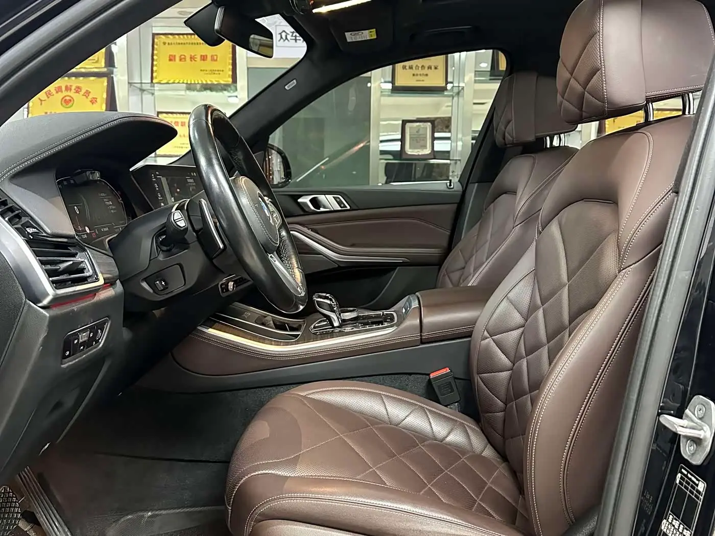 BMW X5 2022 — Photo 9/20