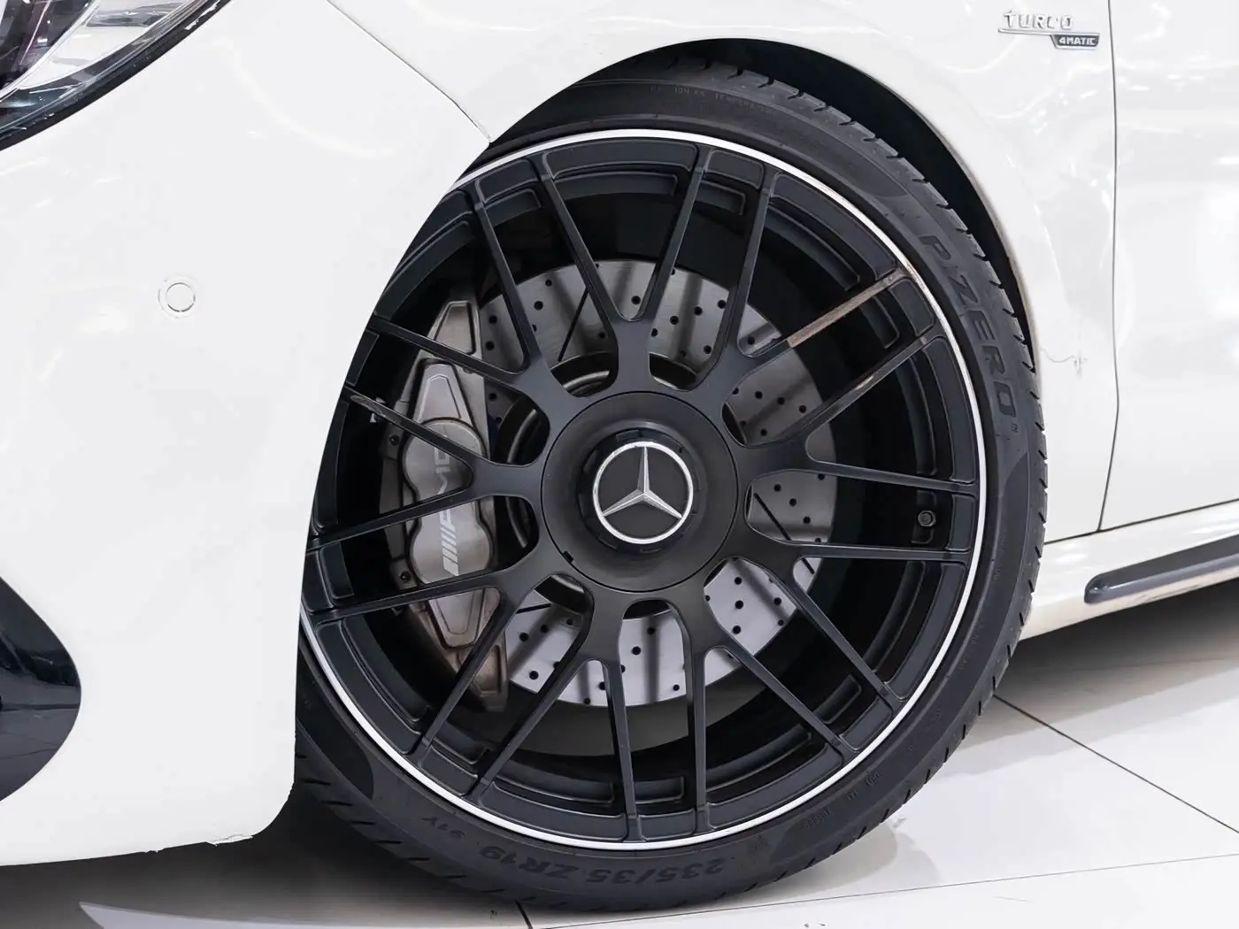 Mercedes-Benz CLA AMG 2017 — Фото 13/15