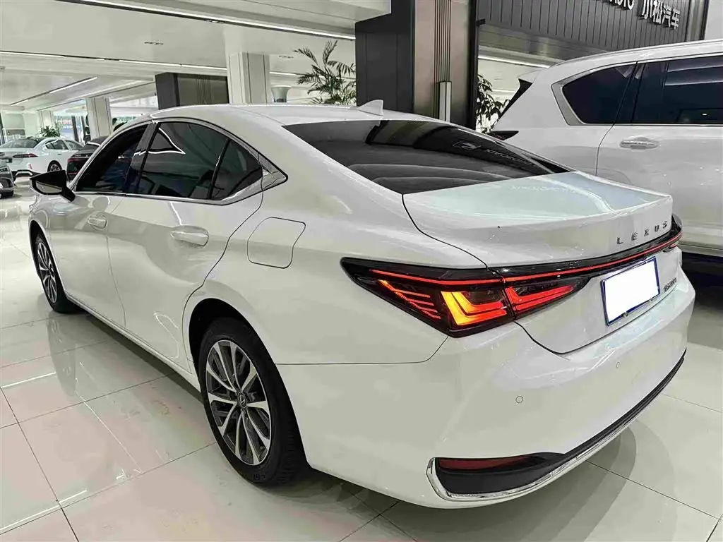 Lexus ES 2026 — Photo 20/20