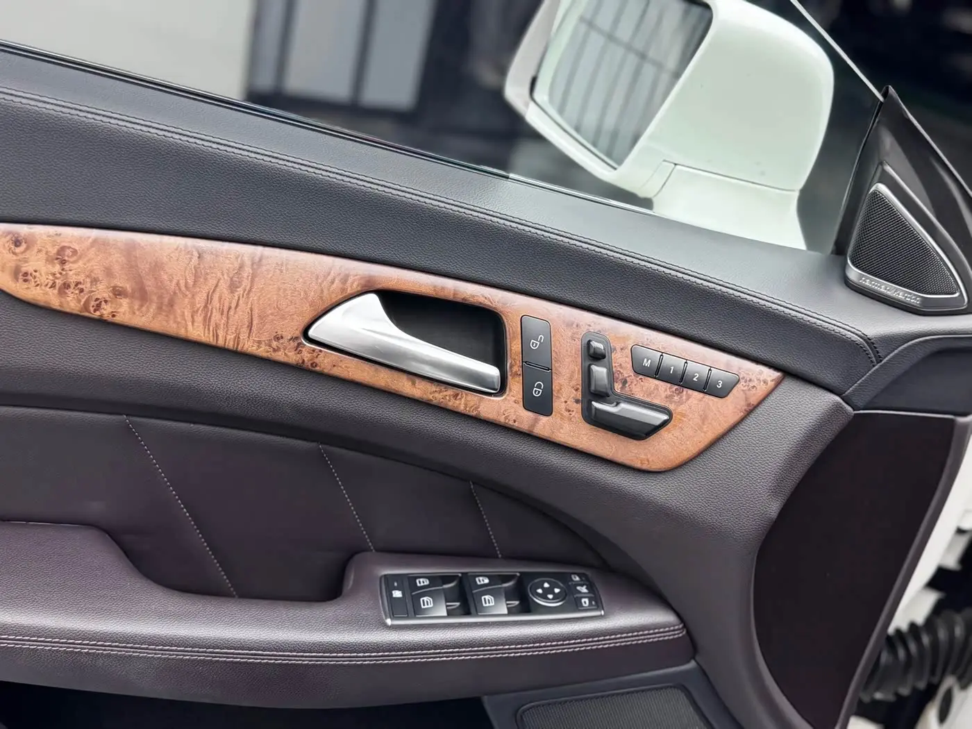 Mercedes-Benz CLS 2014 — ფოტო 18/19