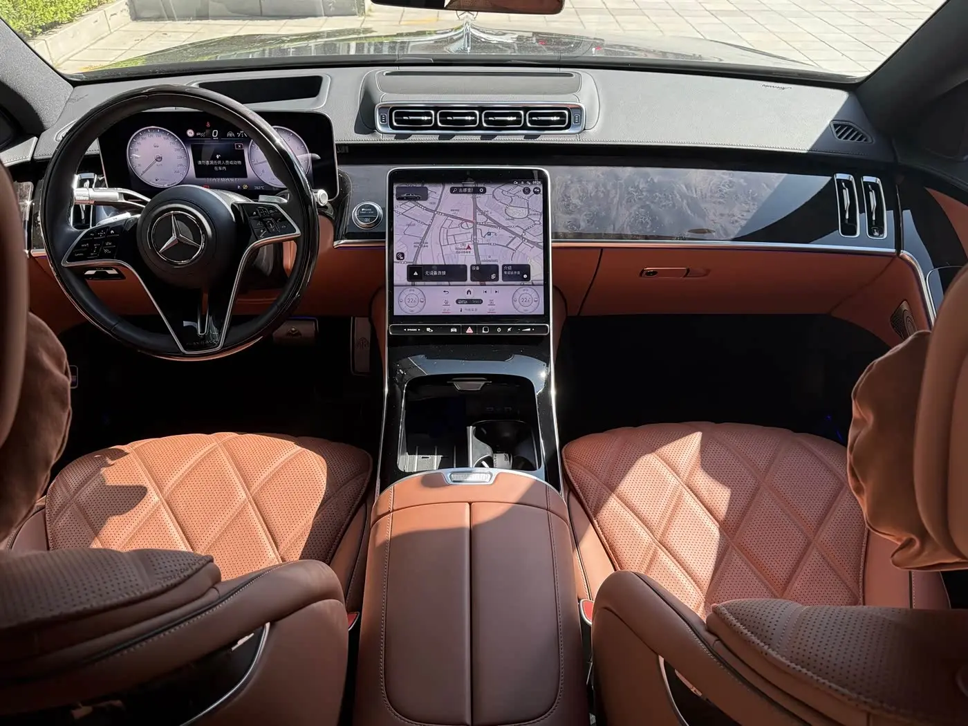 Mercedes-Benz Maybach S-Class 2025 — Фото 6/11