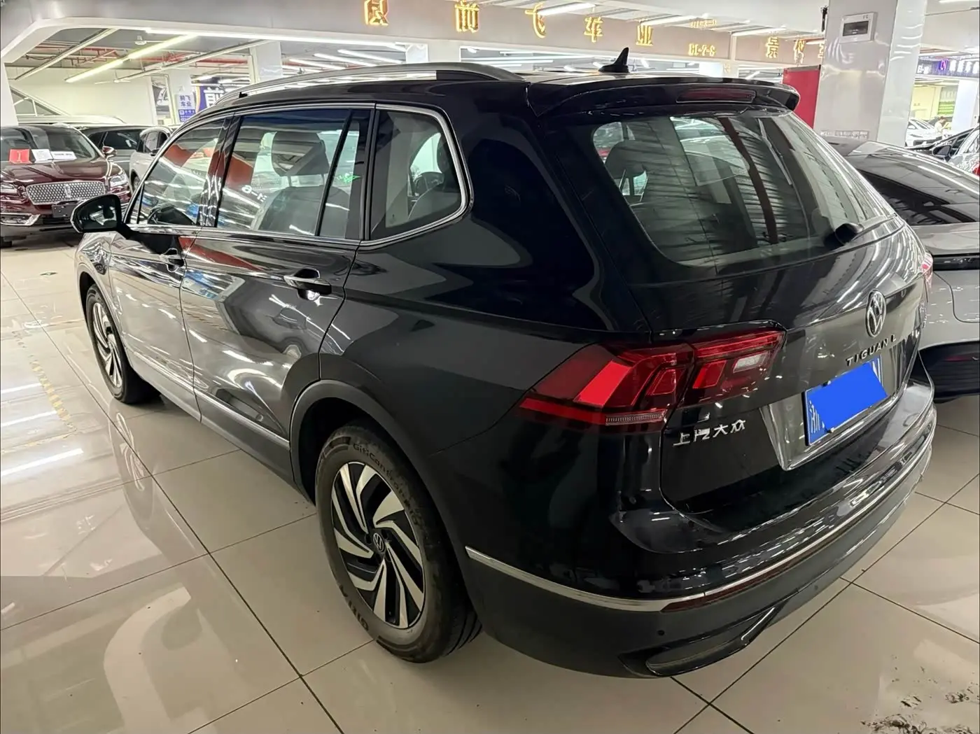 Volkswagen Tiguan L 2025 — Фото 12/15