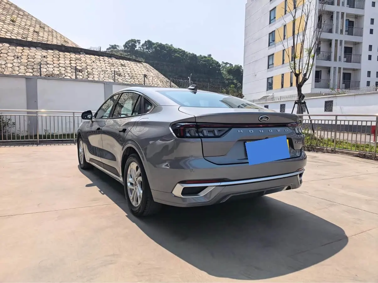Ford Mondeo 2023 — Фото 6/11