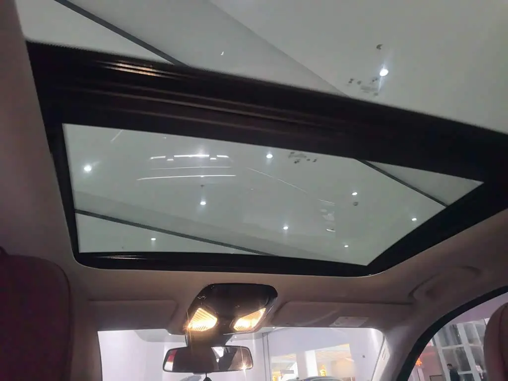 BMW 3 Series 2024 — Photo 14/20
