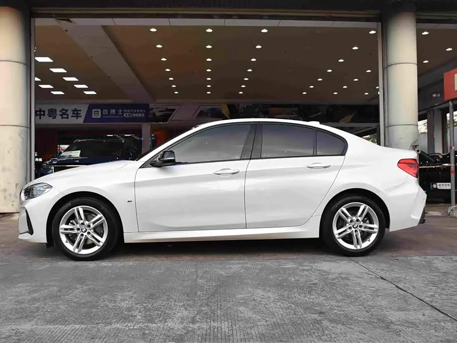 BMW 1 Series 2022 — Photo 4/20