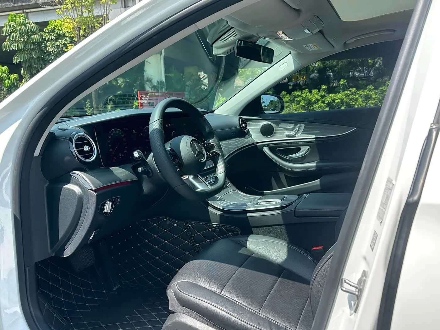 Mercedes-Benz E-Class New Energy 2021 — Photo 12/17
