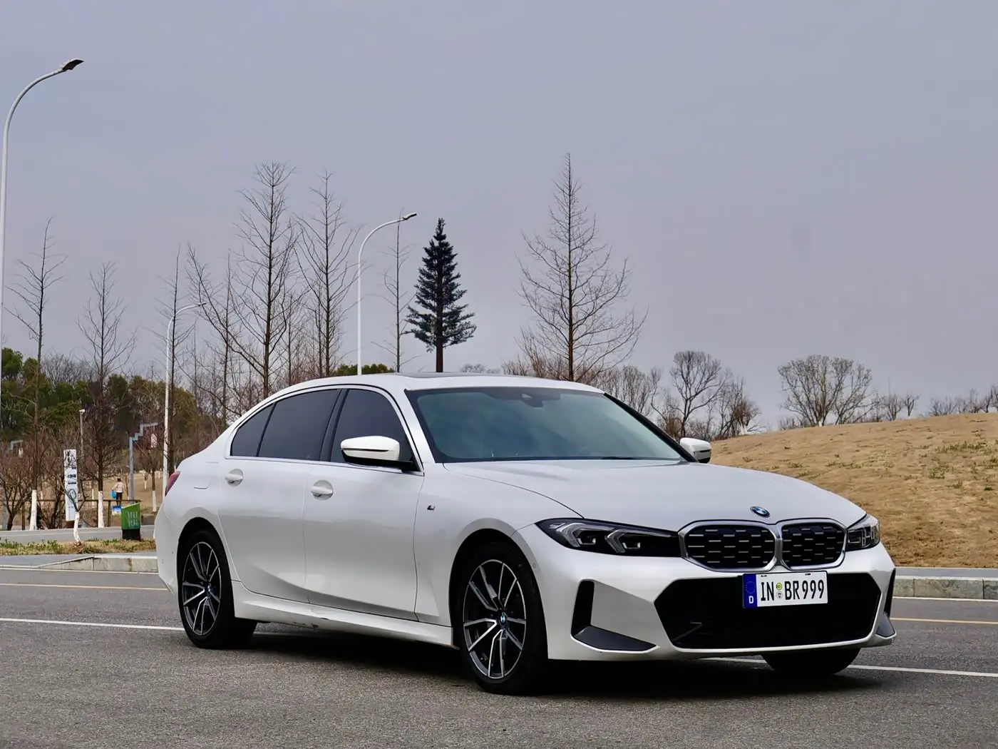 BMW 3 Series 2024 — Photo 3/18