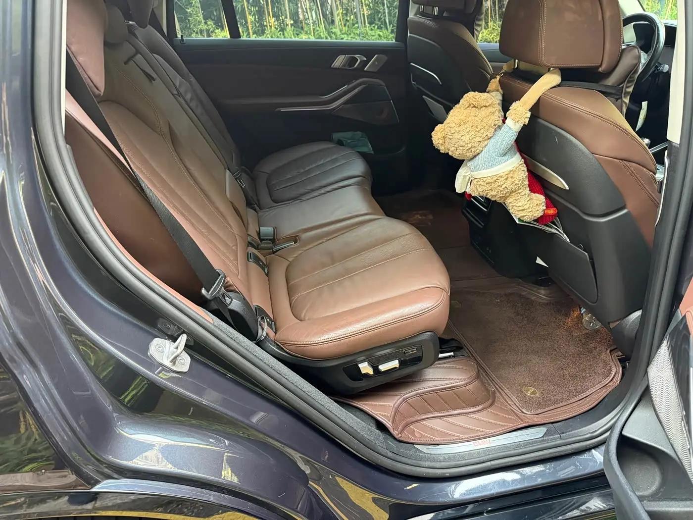BMW X7 2021 — Photo 12/14