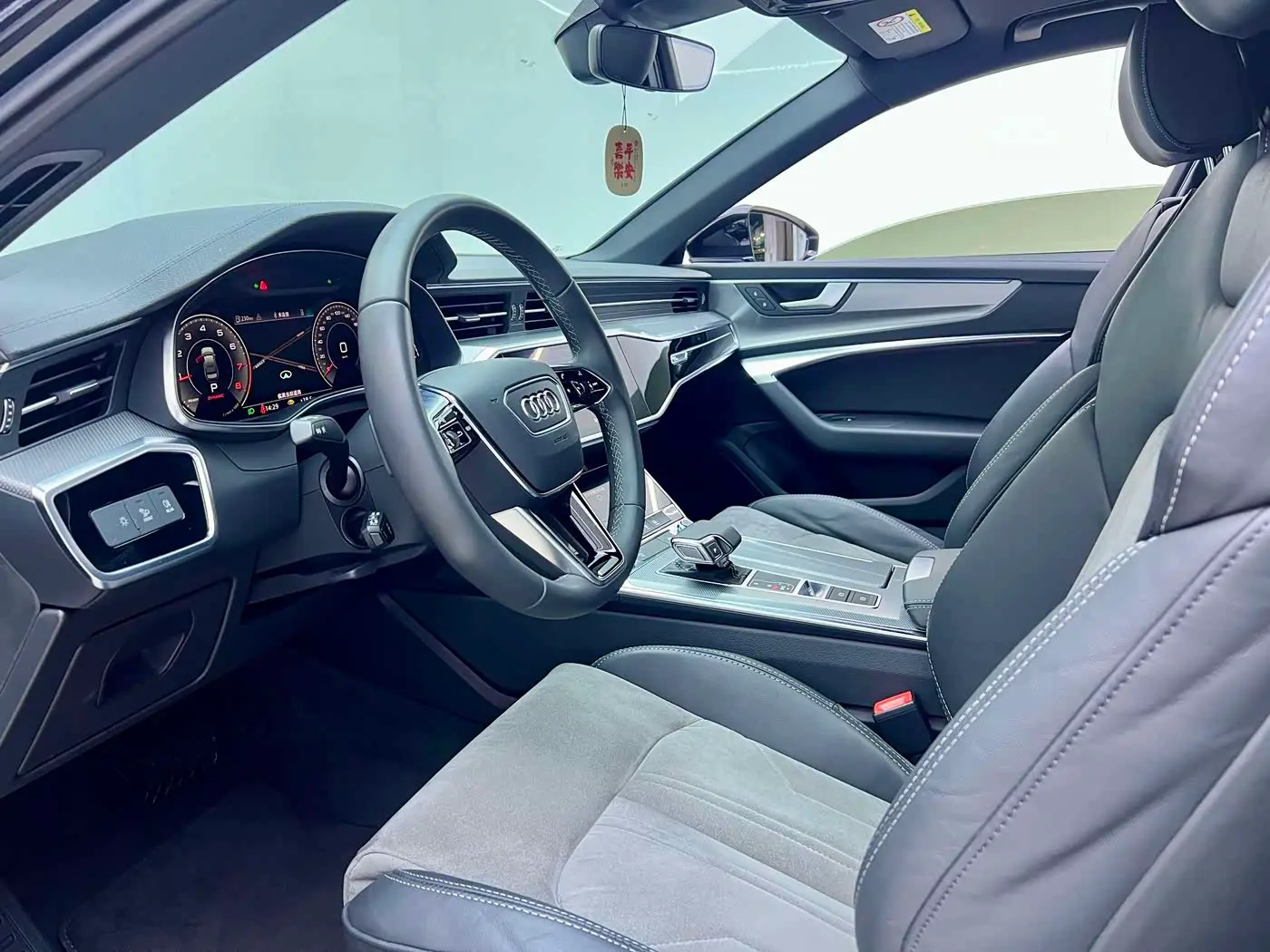 Audi A6L 2021 — Photo 14/20