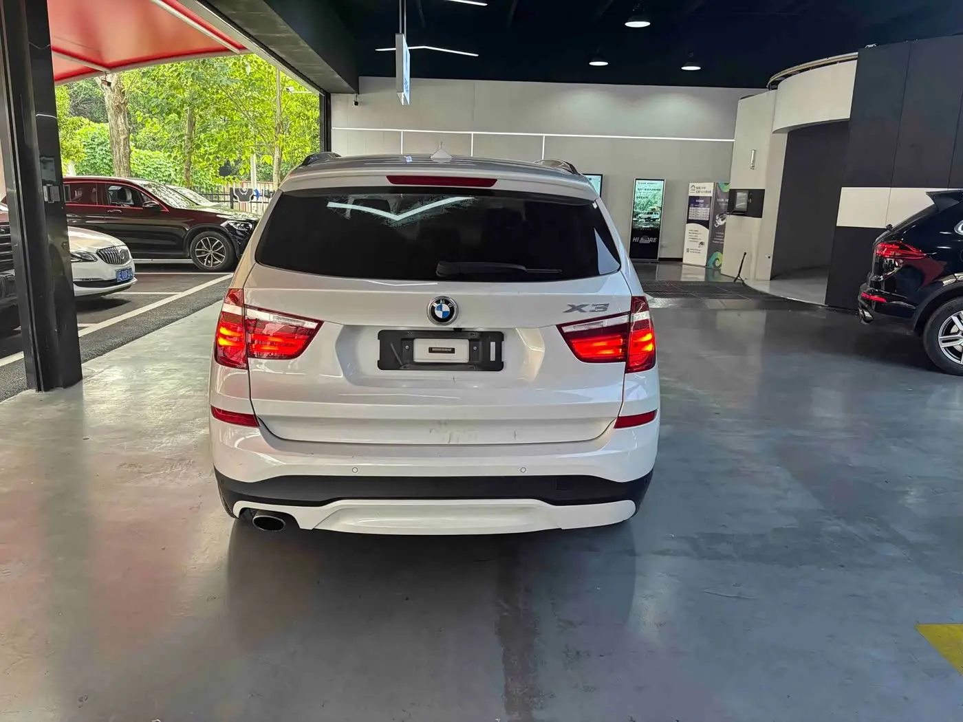 BMW X3 2018 — Фото 9/9
