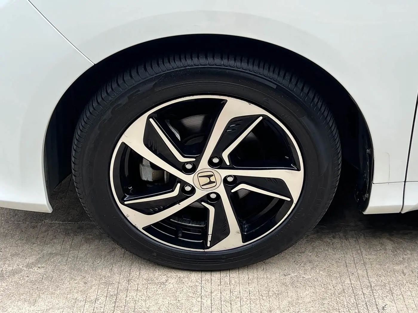 Honda Odyssey 2018 — Şəkil 20/20