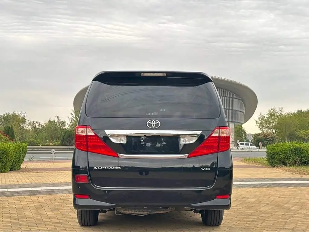 Toyota Alphard 2012 — Фото 5/9
