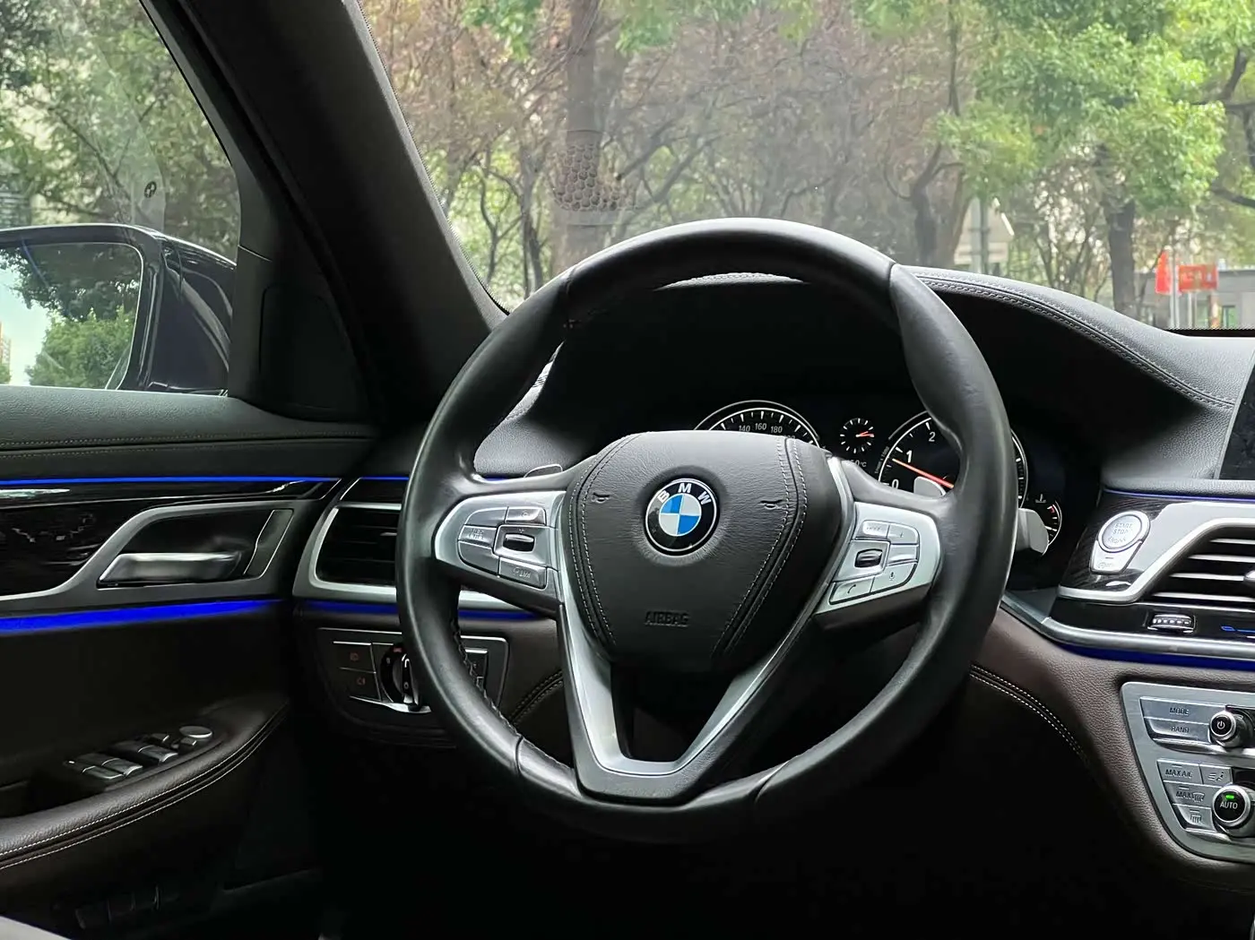 BMW 7 Series 2018 — Photo 10/20
