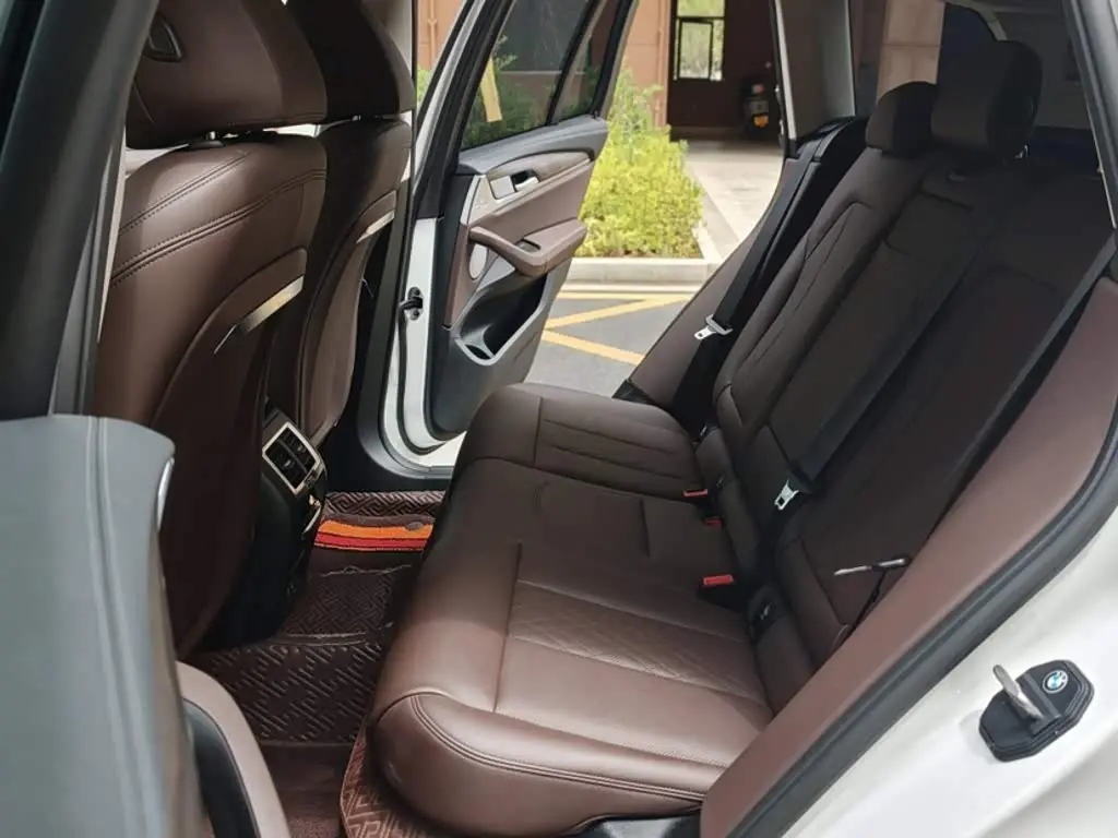 BMW X3 2021 — Photo 12/14