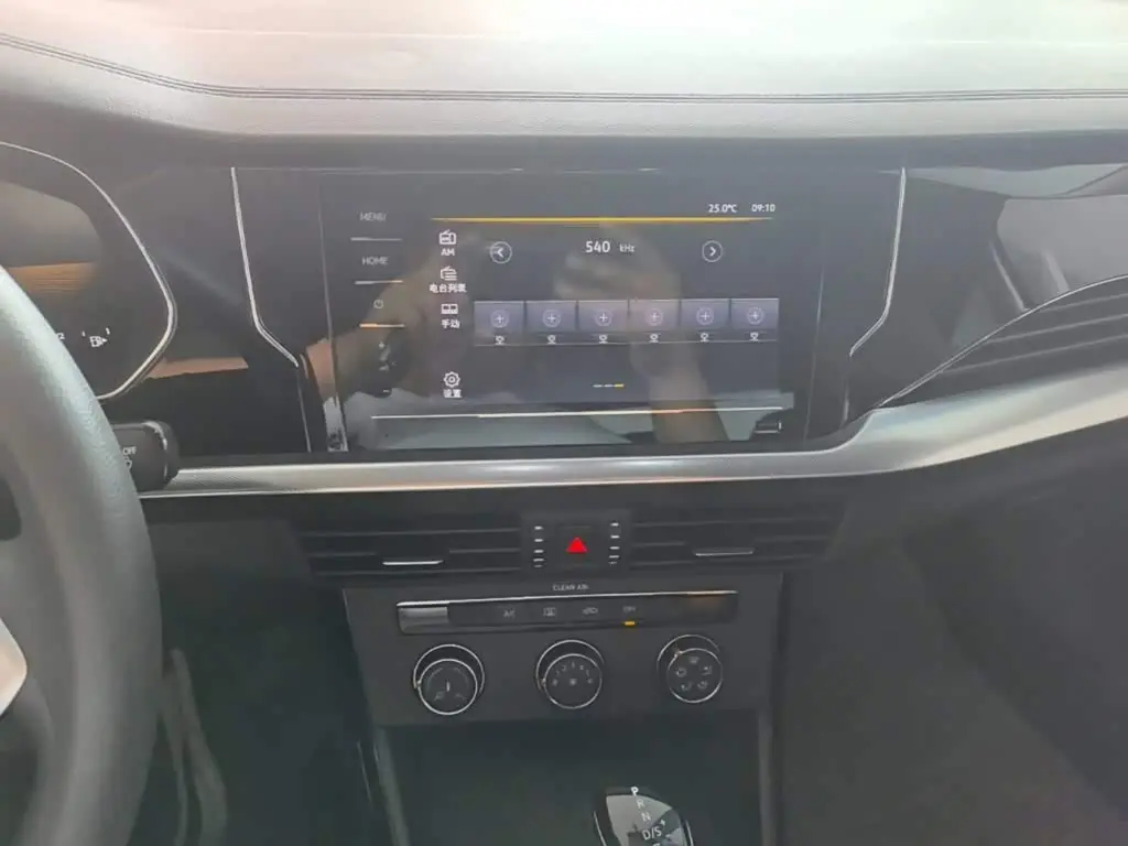 Volkswagen Passat 2025 — Photo 13/20