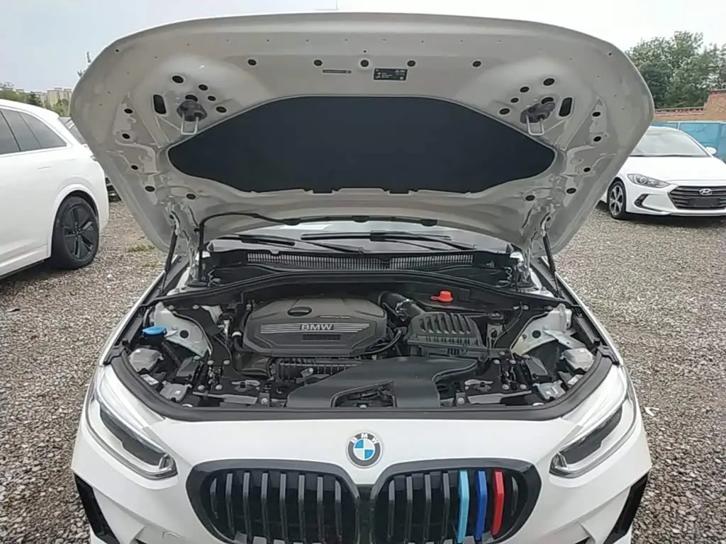BMW 1 Series 2023 — Photo 20/20