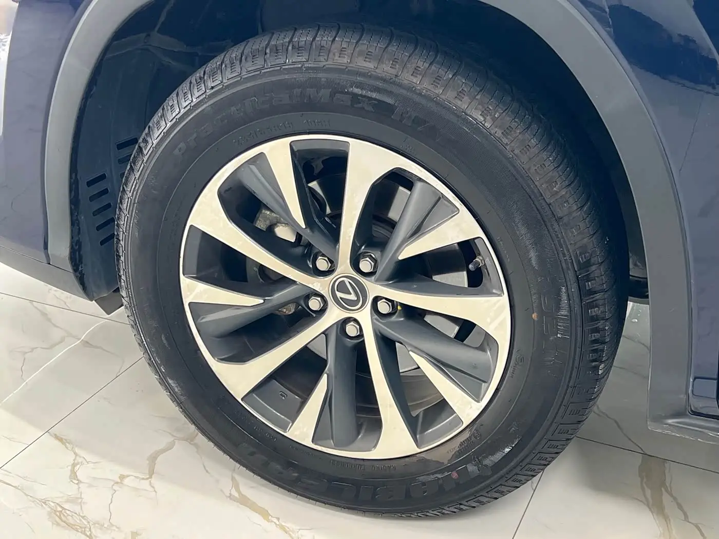 Lexus RX 2022 — Фото 18/20