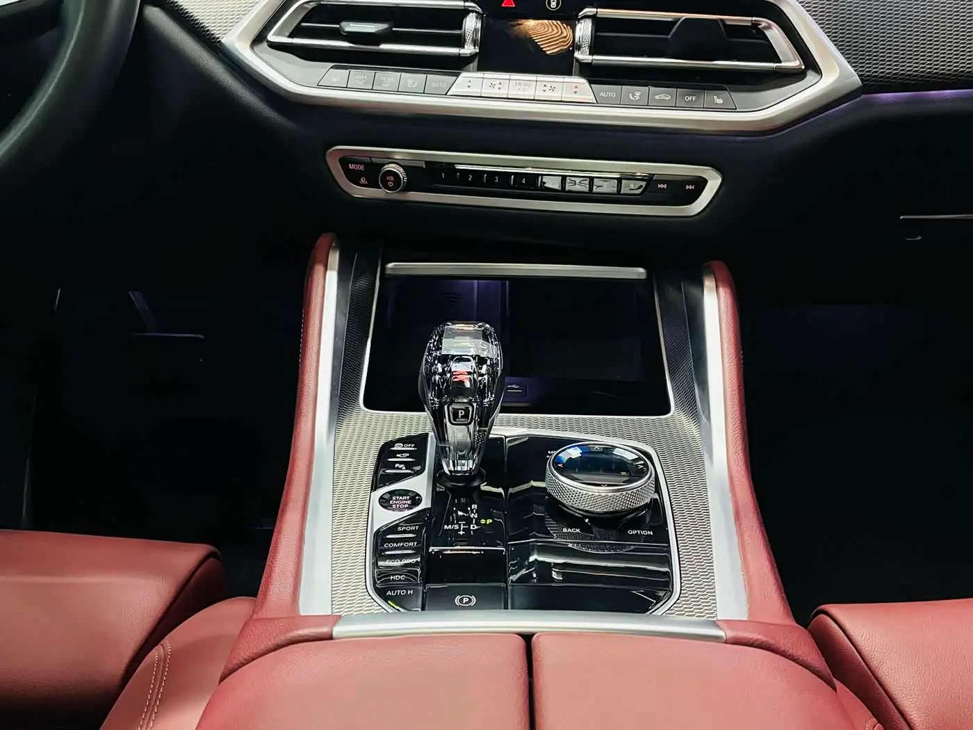 BMW X6 2023 — Photo 10/18