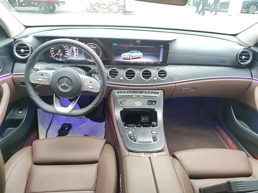 Mercedes-Benz E-Class 2019 — Фото 10/20