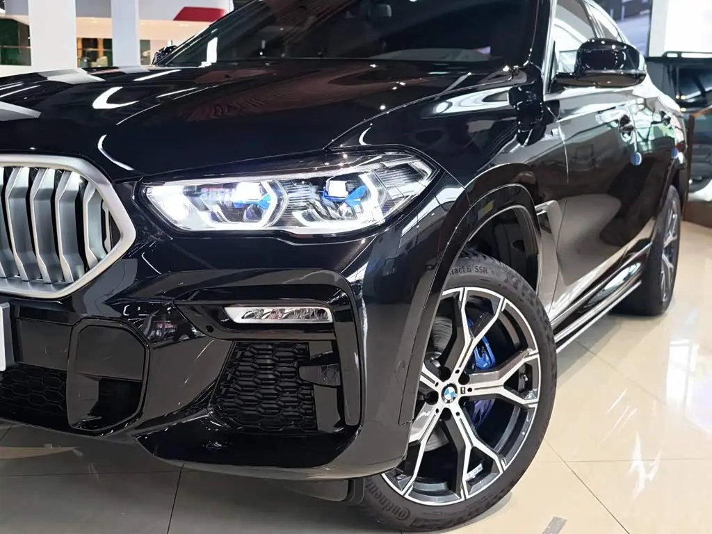 BMW X6 2021 — Photo 8/20