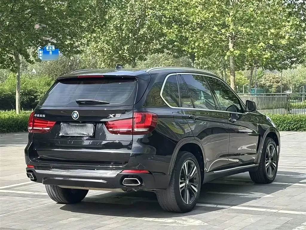 BMW X5 2017 — Фото 6/13